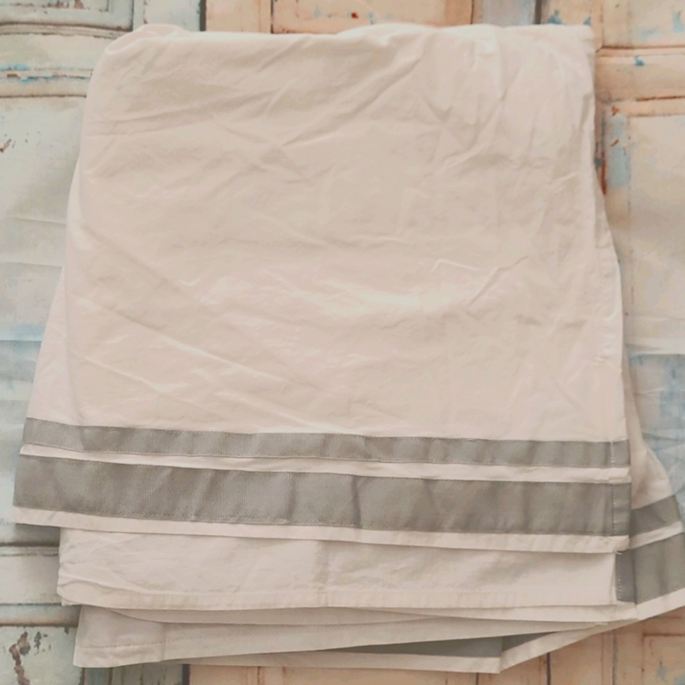 Pottery Barn Kids Crib Skirt